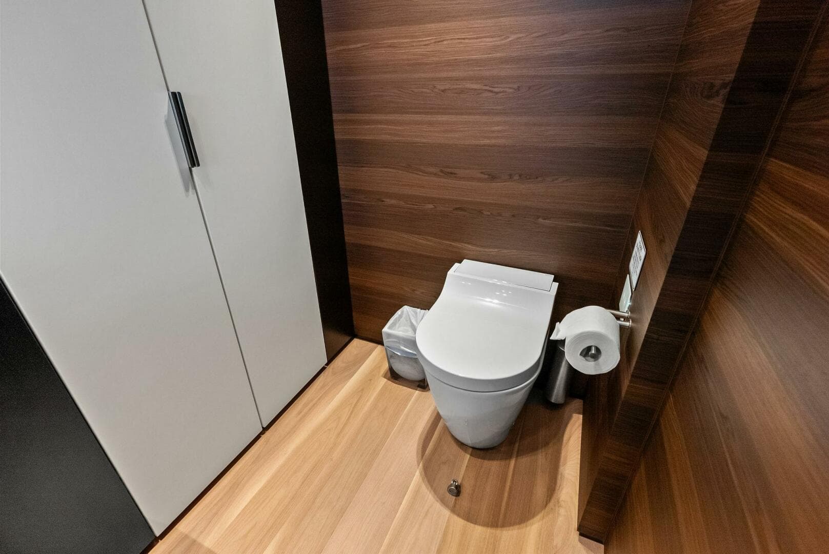 2023 Custom Line 33 Navetta