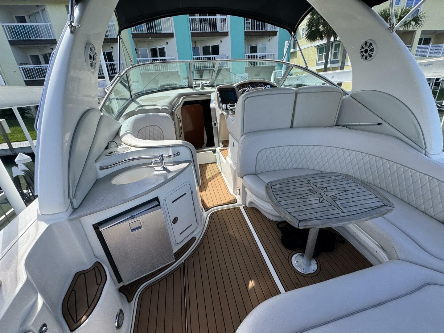 2002 Sea Ray 320 Sundancer