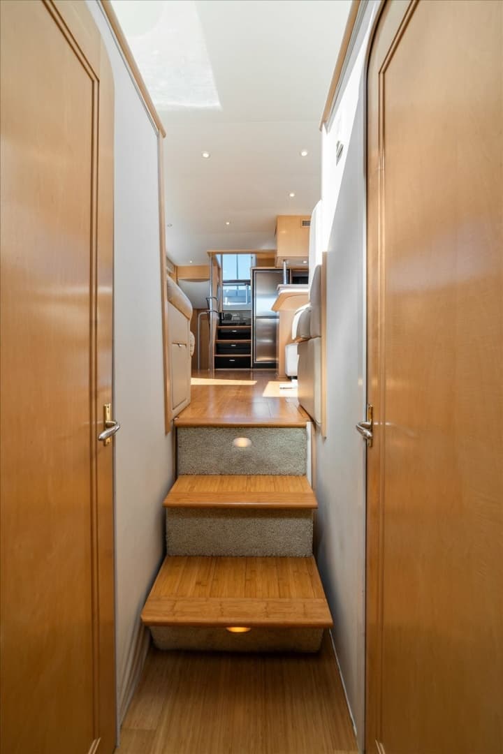 1998 Carver 455 Aft Cabin MY