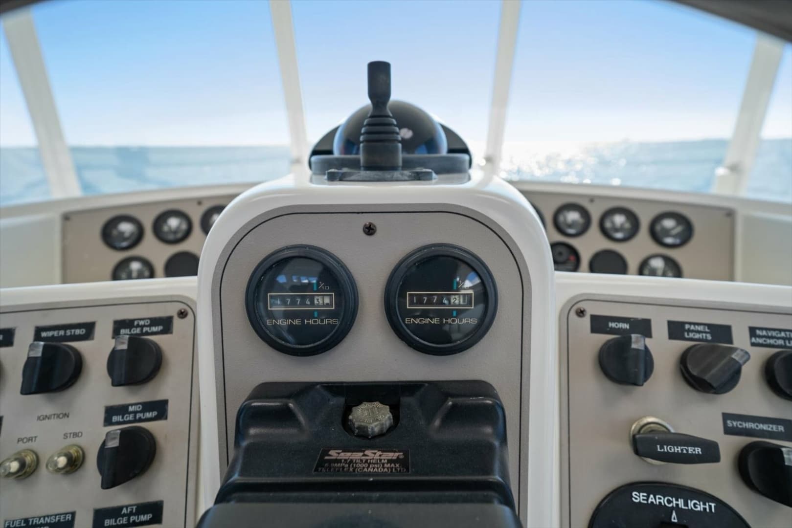 1998 Carver 455 Aft Cabin MY