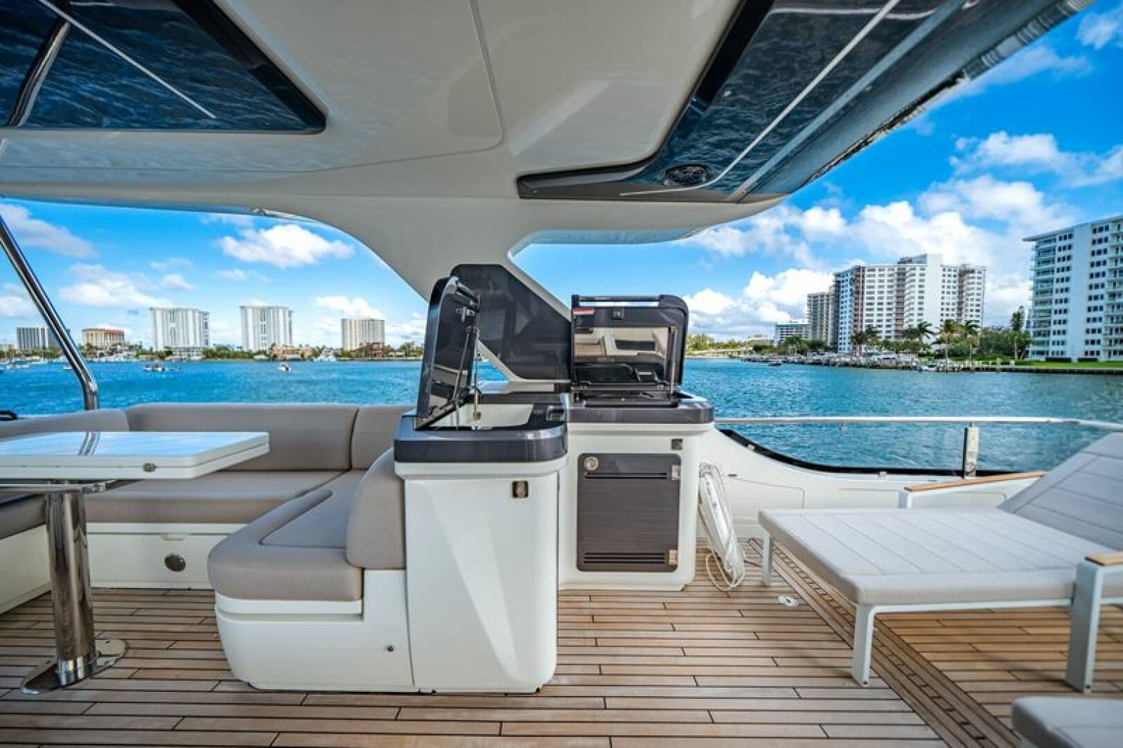 2024 Galeon 560 FLY