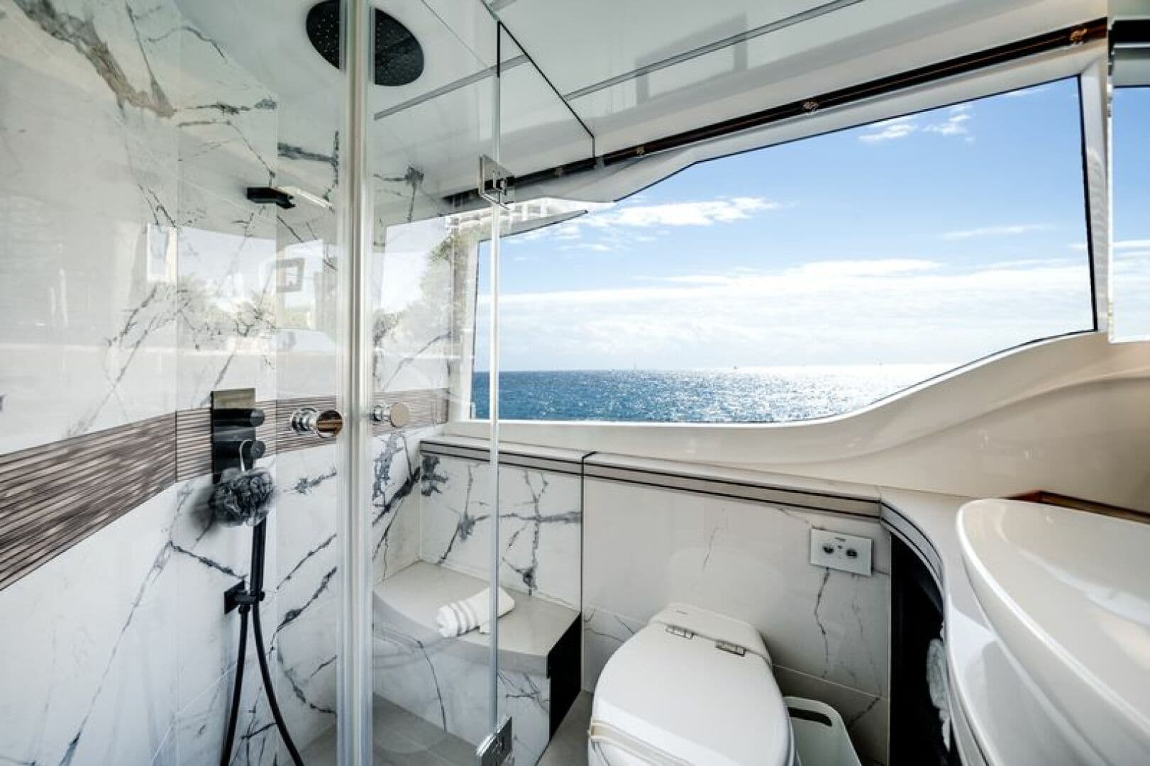 2024 Galeon 560 FLY