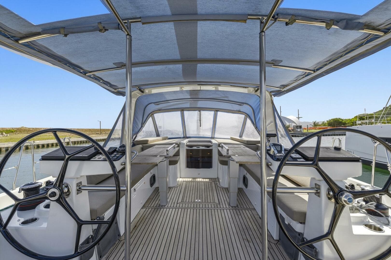 2024 Beneteau Oceanis Yacht 54