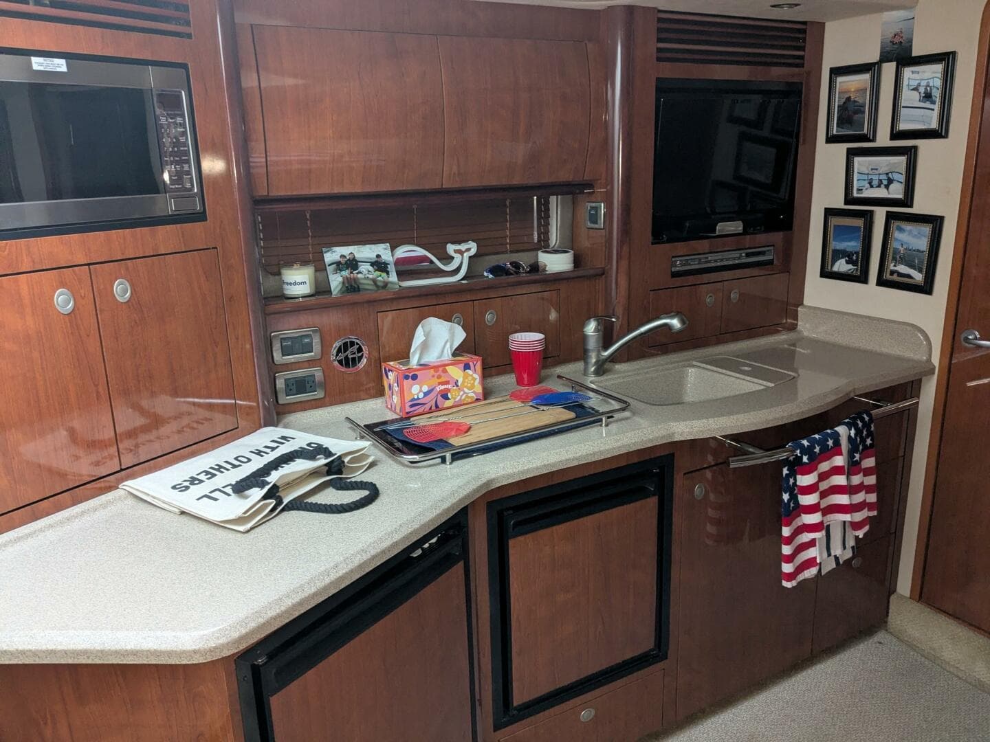 2004 Sea Ray 390 Sundancer