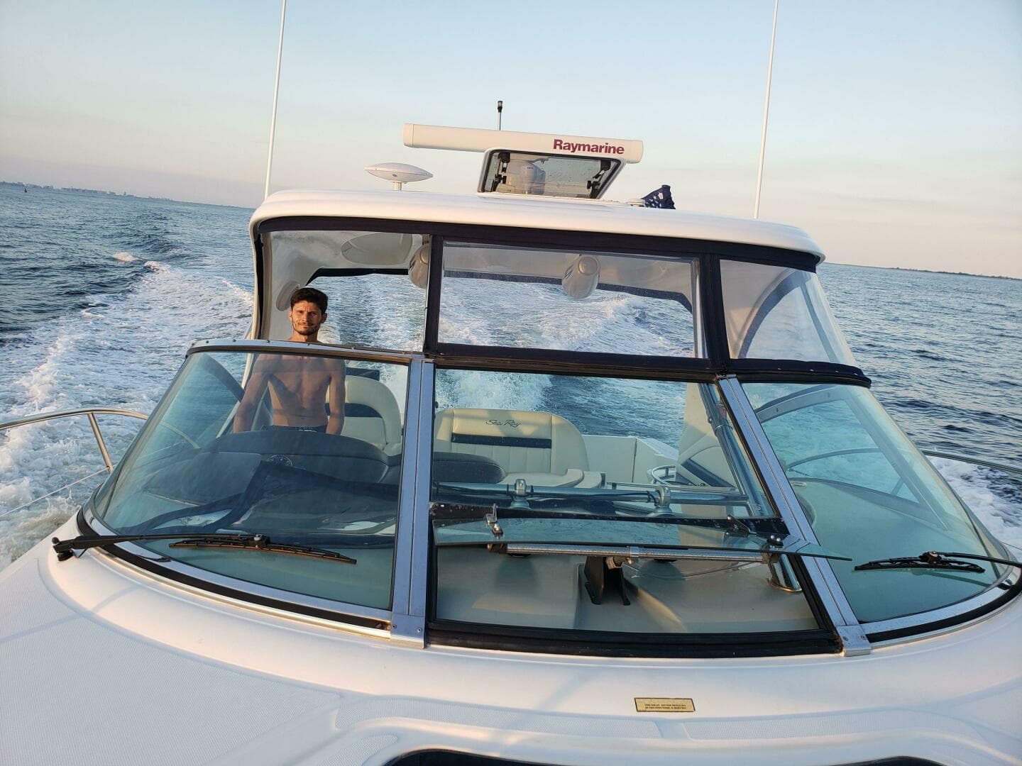 2004 Sea Ray 390 Sundancer