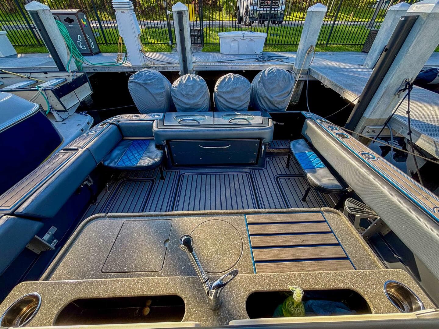 2016 Hydra-Sports 4200 Siesta