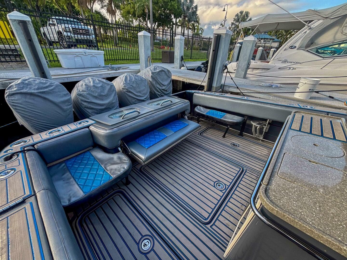 2016 Hydra-Sports 4200 Siesta