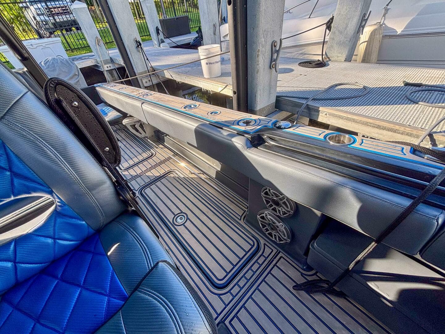 2016 Hydra-Sports 4200 Siesta