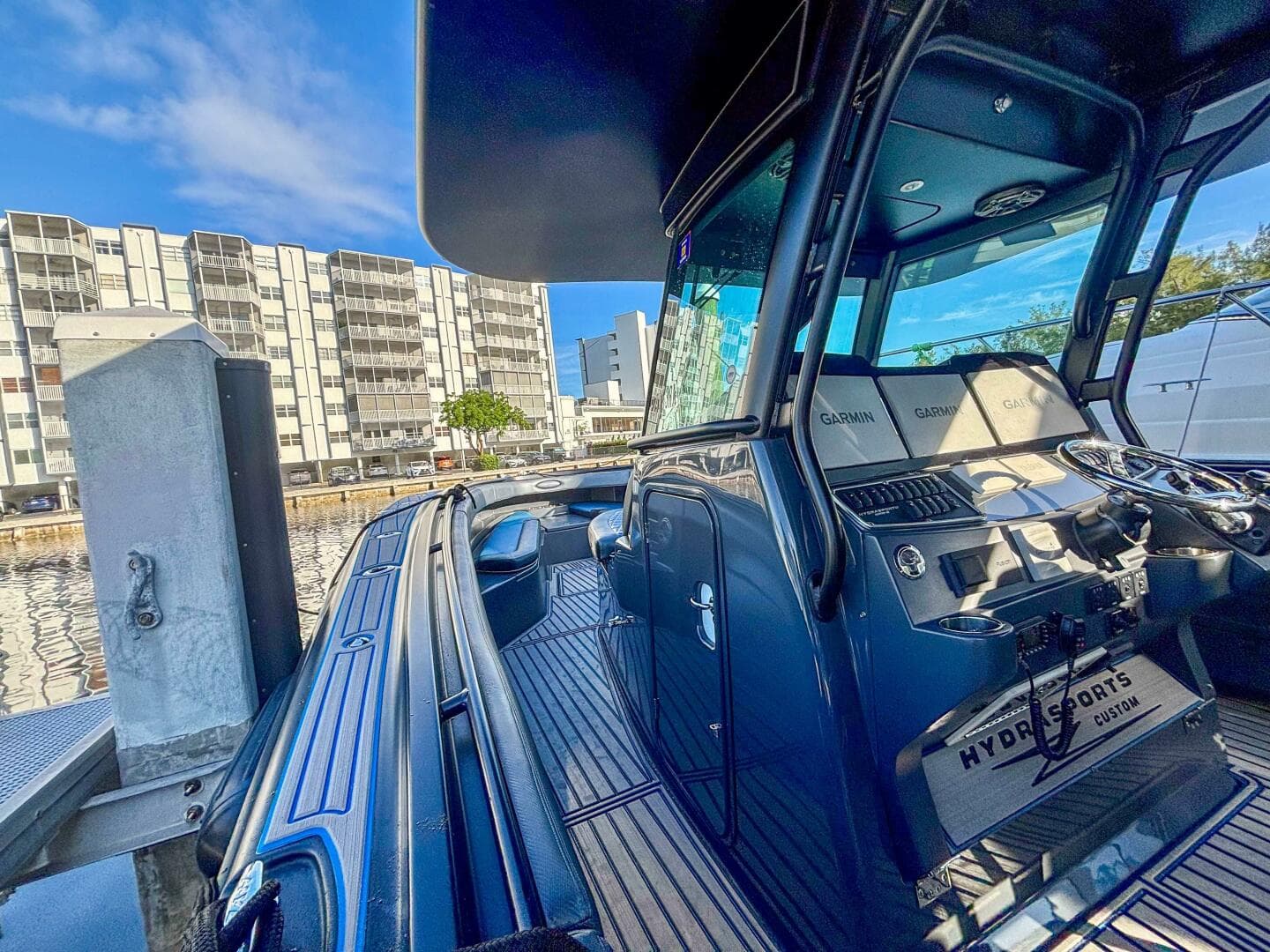 2016 Hydra-Sports 4200 Siesta