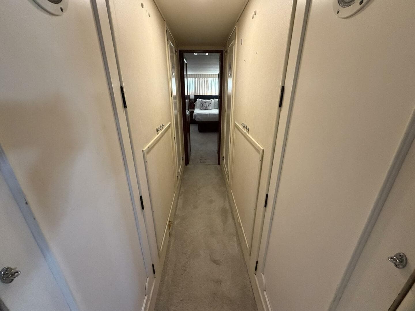 1987 Hatteras Motor Yacht