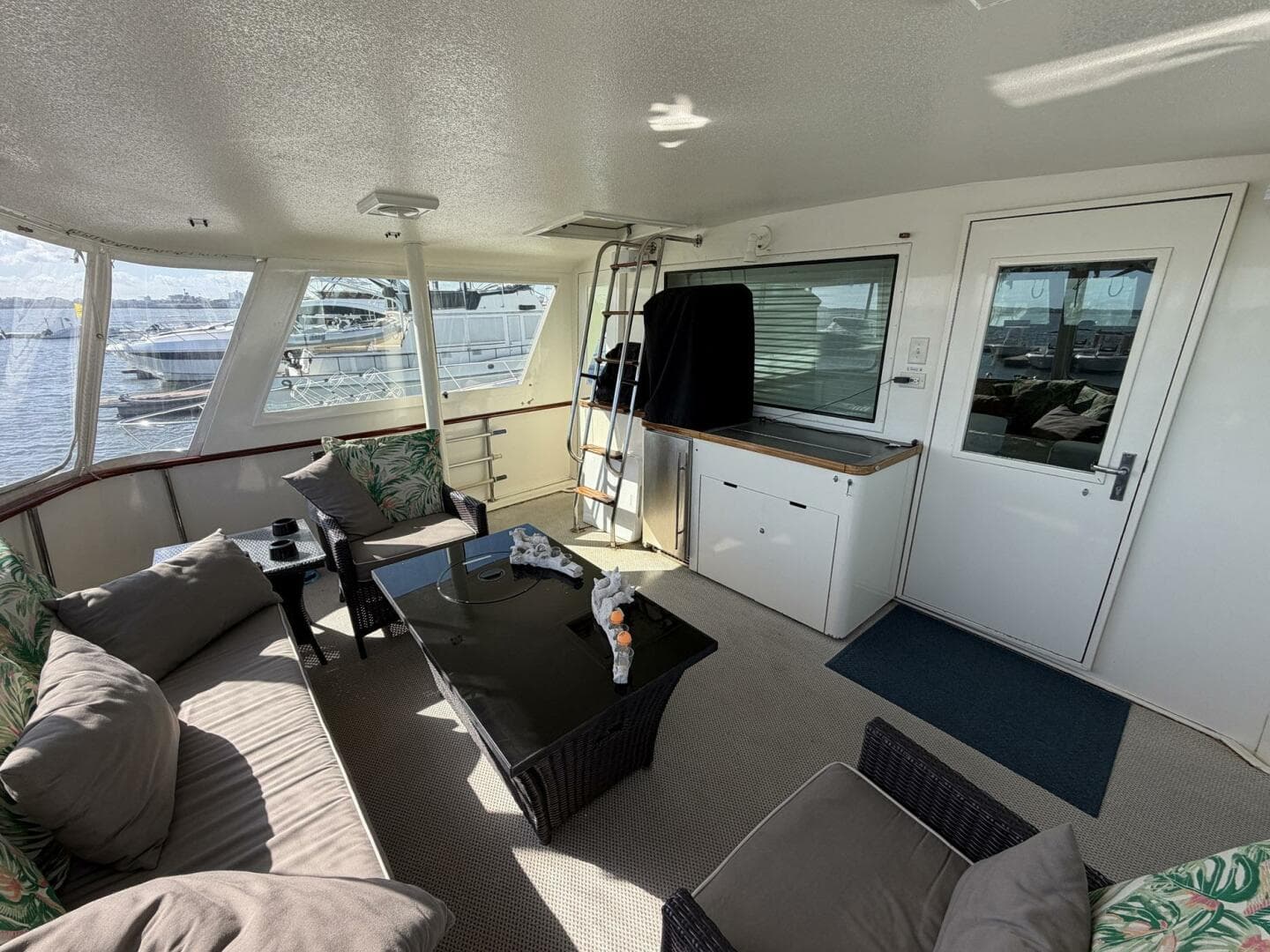 1987 Hatteras Motor Yacht