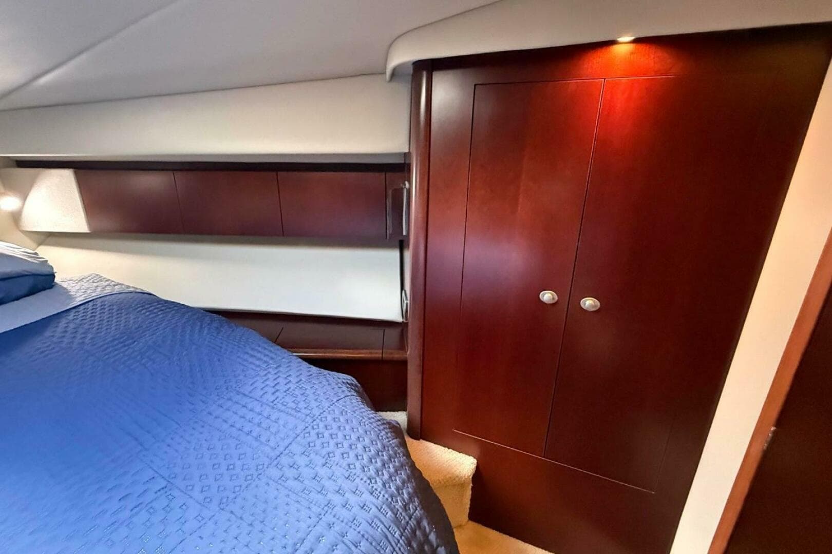 2006 Sea Ray 44 Sedan Bridge