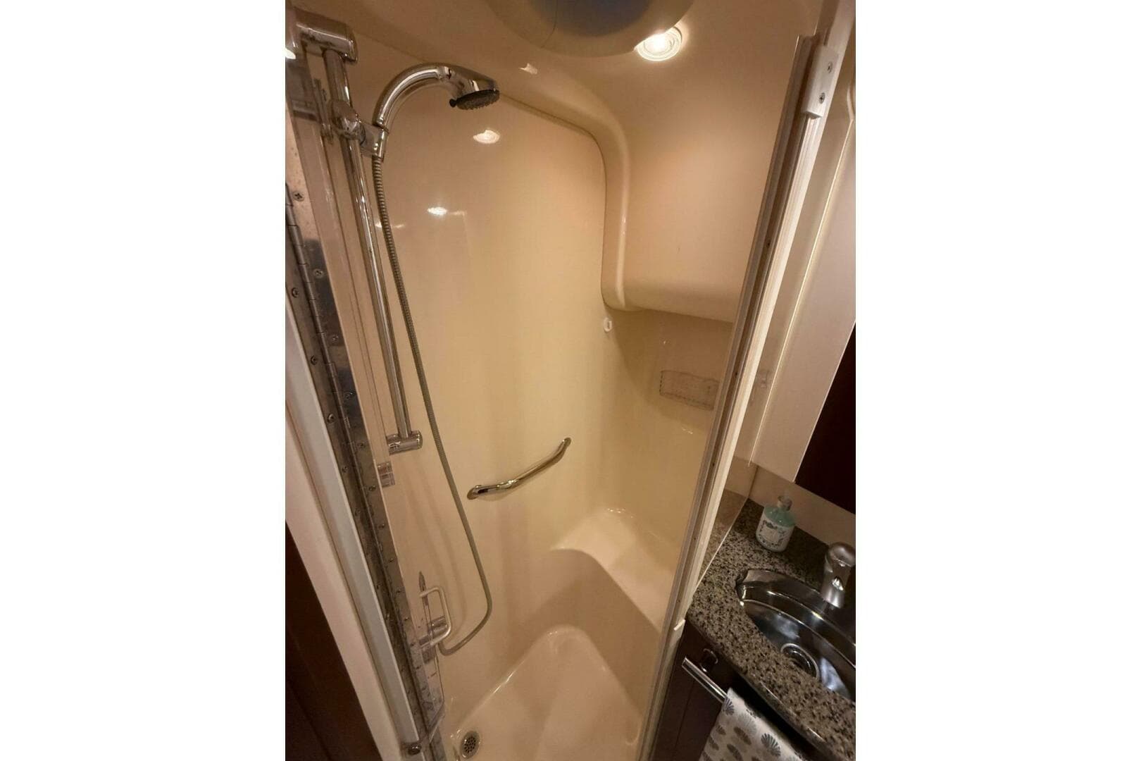 2006 Sea Ray 44 Sedan Bridge