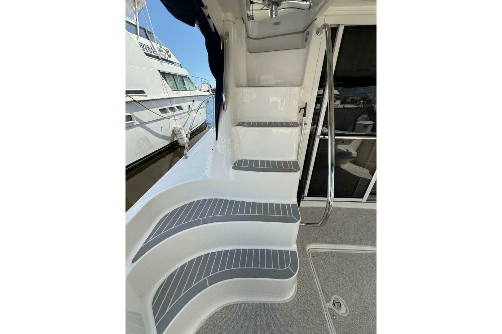 2006 Sea Ray 44 Sedan Bridge