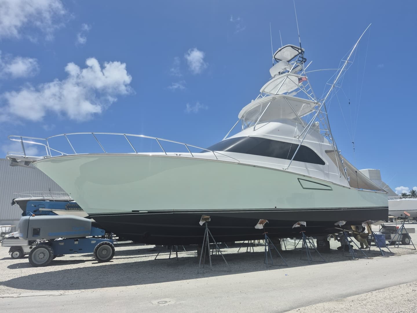 2009 Cabo 52 Flybridge