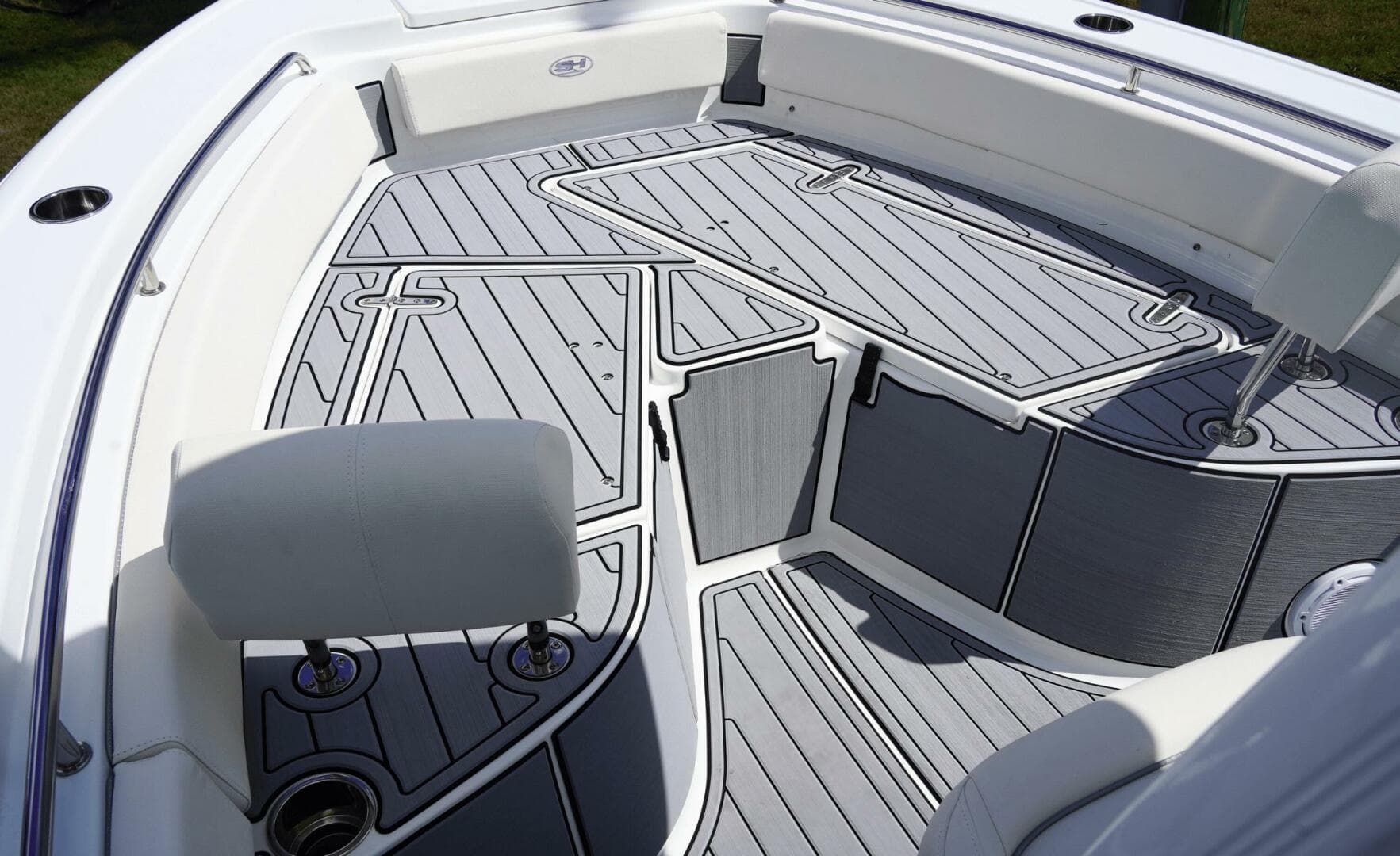 2024 Sea Hunt Ultra 229