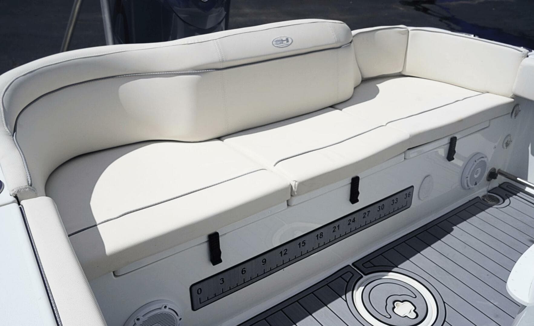 2024 Sea Hunt Ultra 229