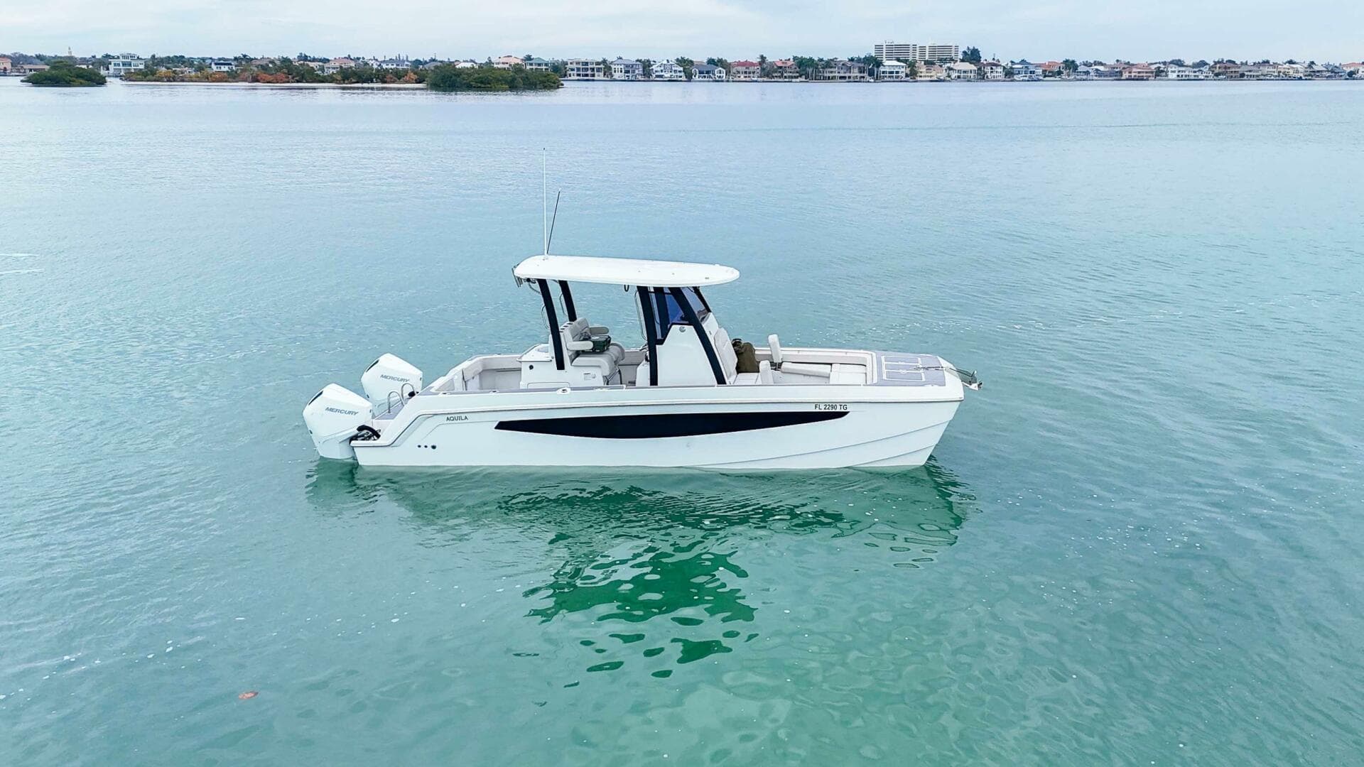 2022 Aquila 28 Molokai