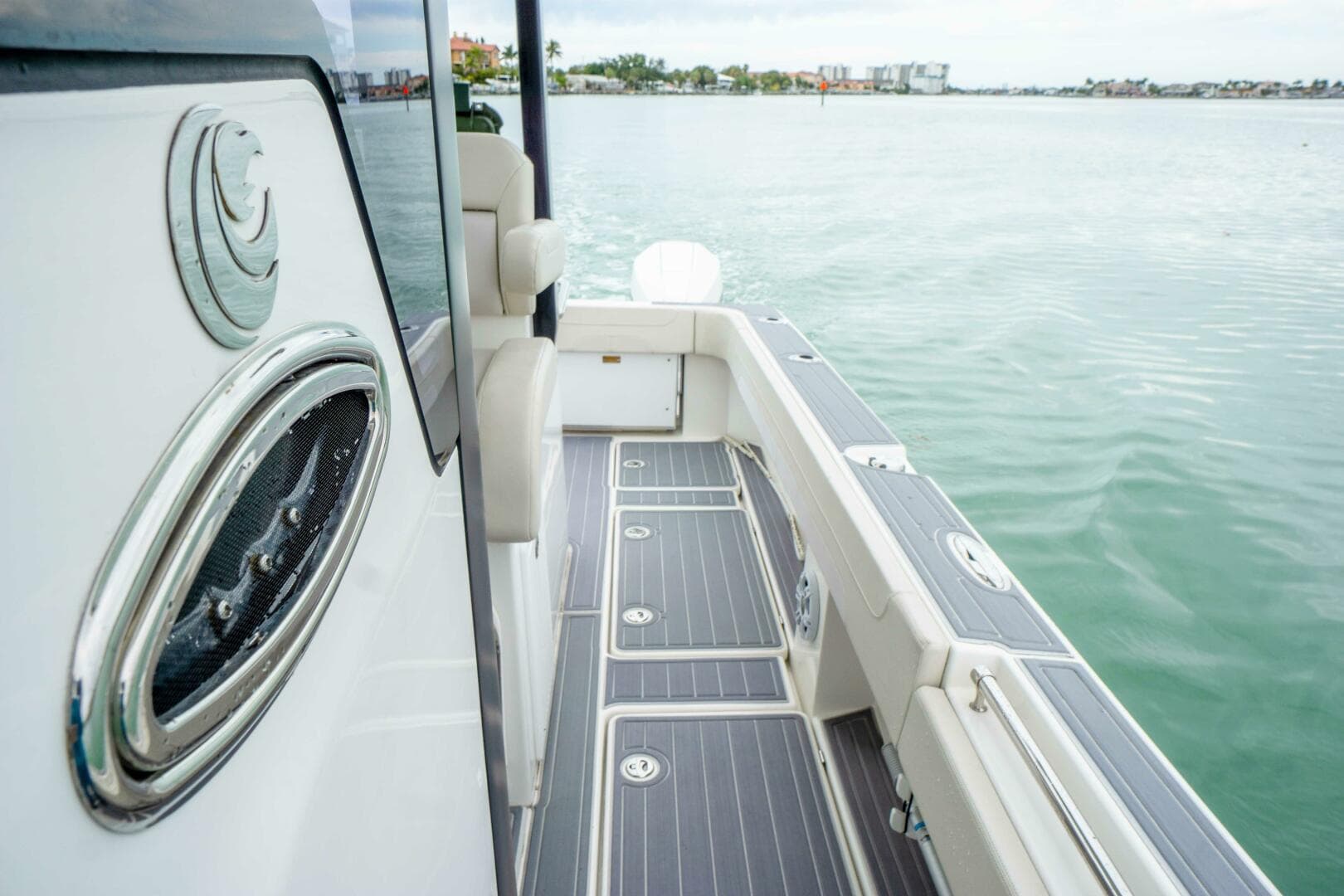 2022 Aquila 28 Molokai