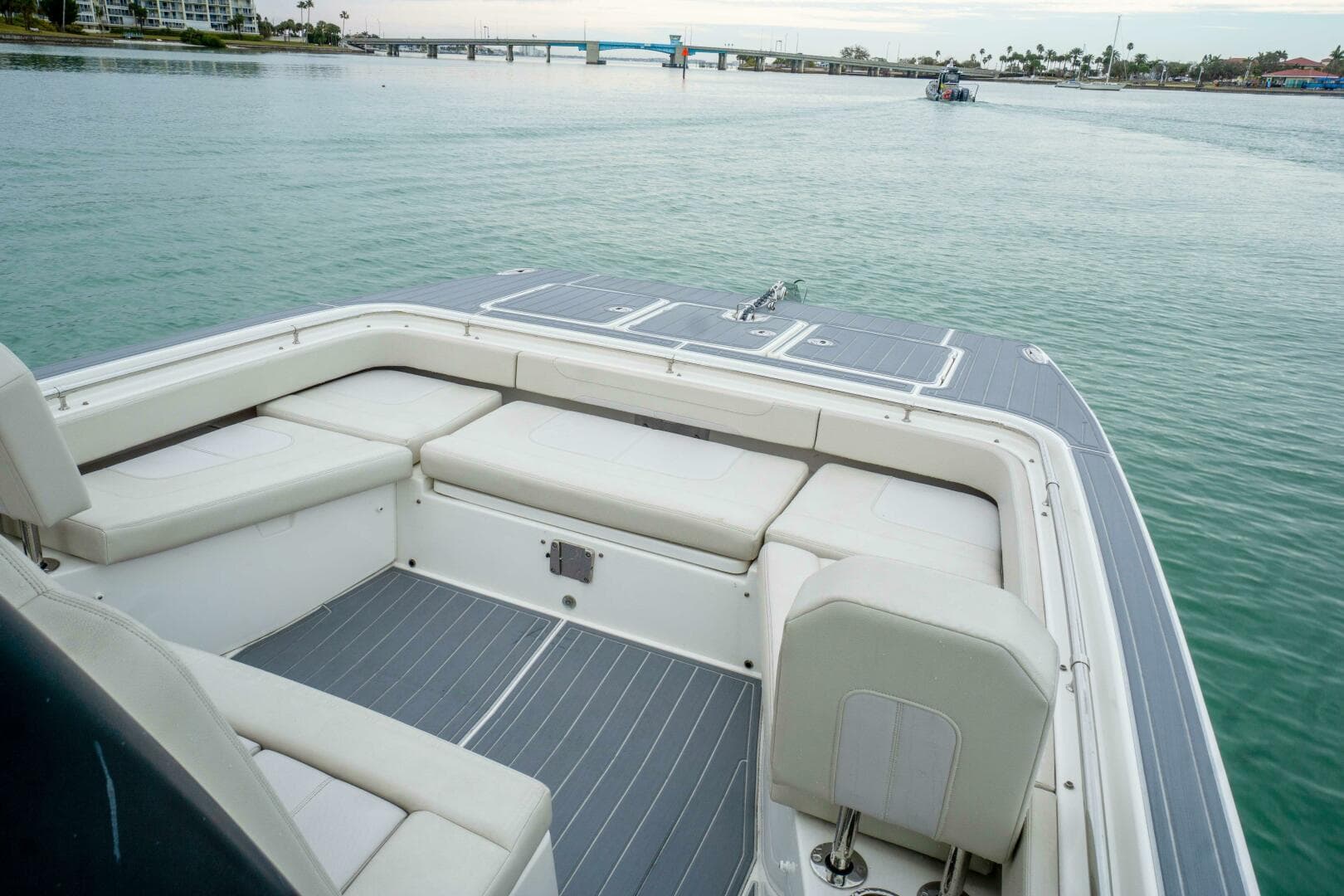 2022 Aquila 28 Molokai