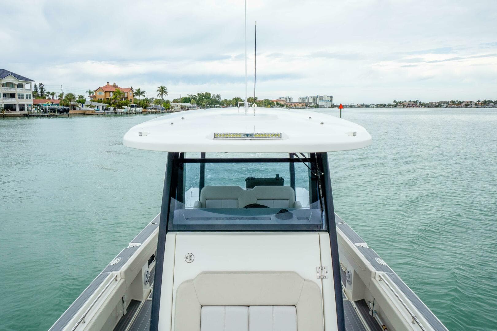 2022 Aquila 28 Molokai