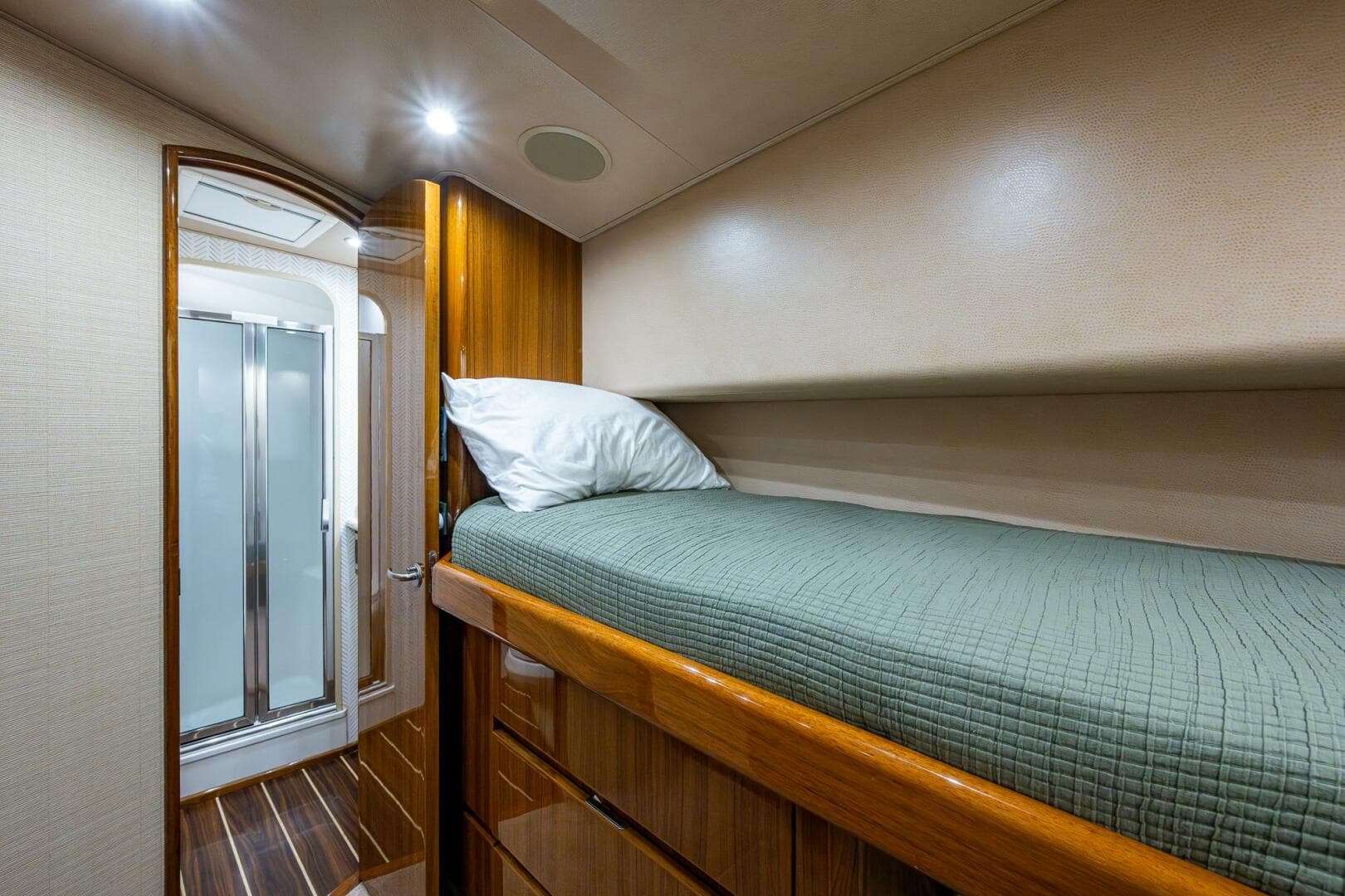 Viking 60 Bottom Line - Interior Stateroom