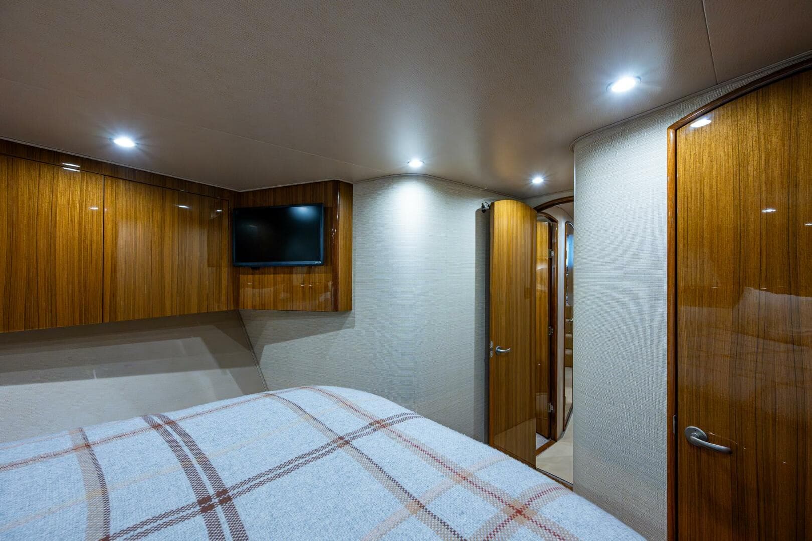 Viking 60 Bottom Line - Interior Stateroom