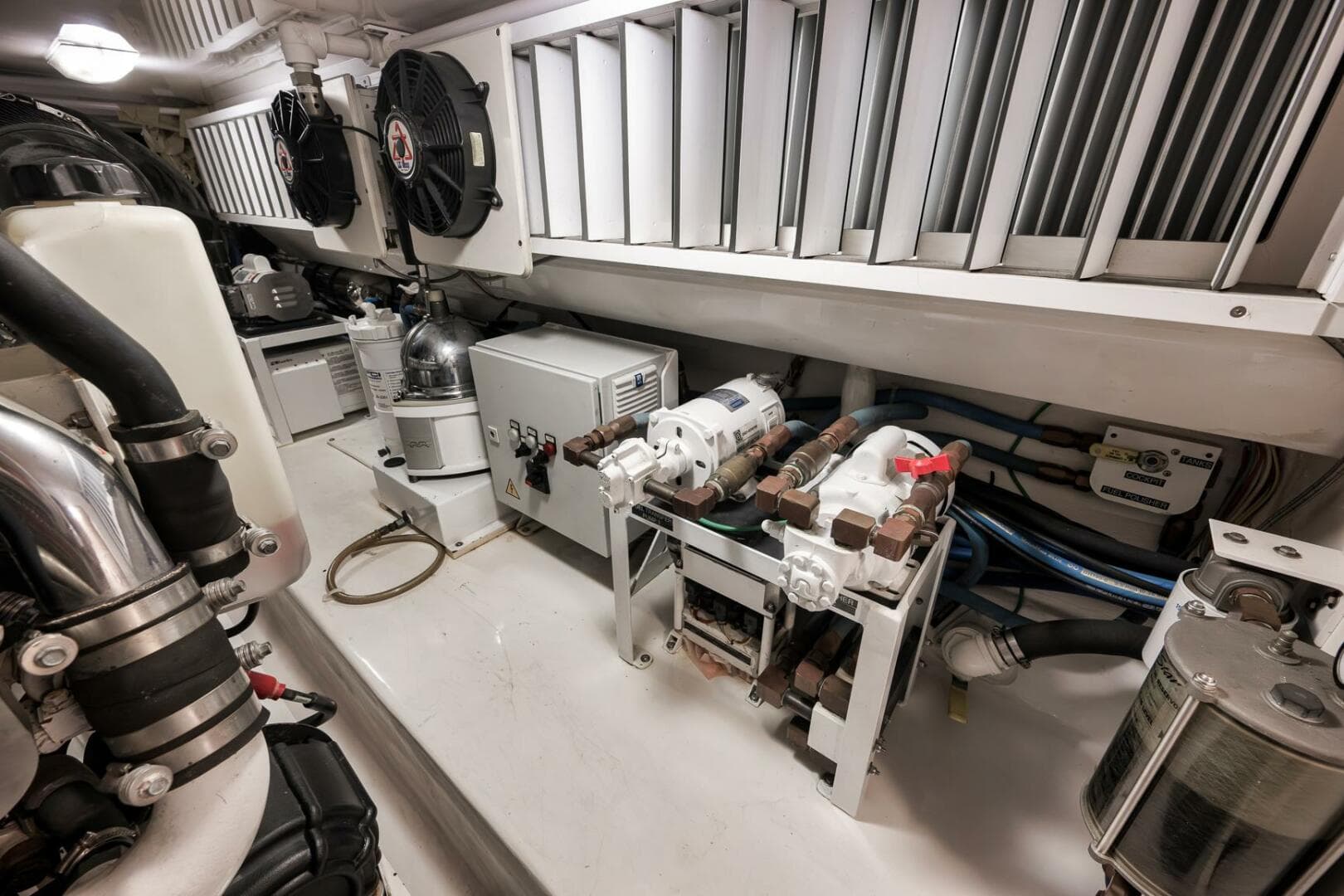 Viking 60 Bottom Line - Engine Room