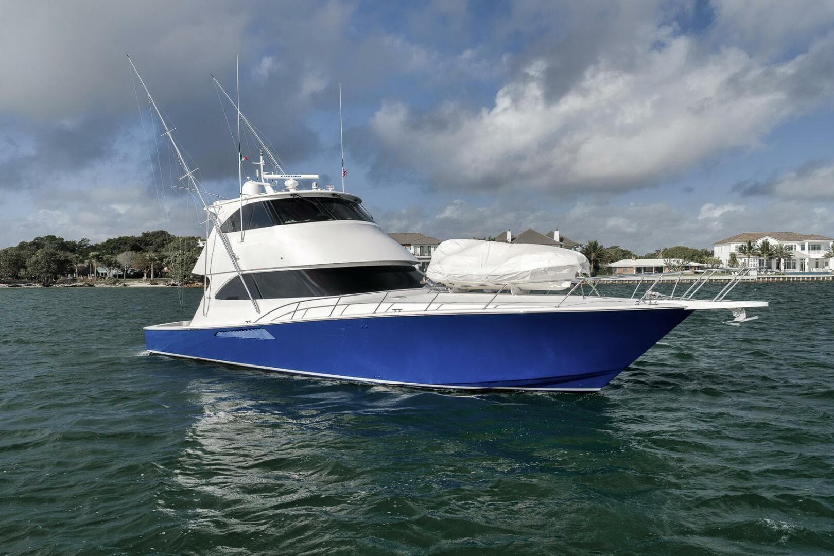 Viking 60 Bottom Line - Exterior Profile