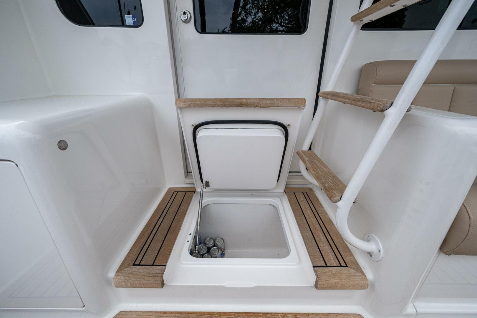 Viking 60 Bottom Line - Exterior Cockpit