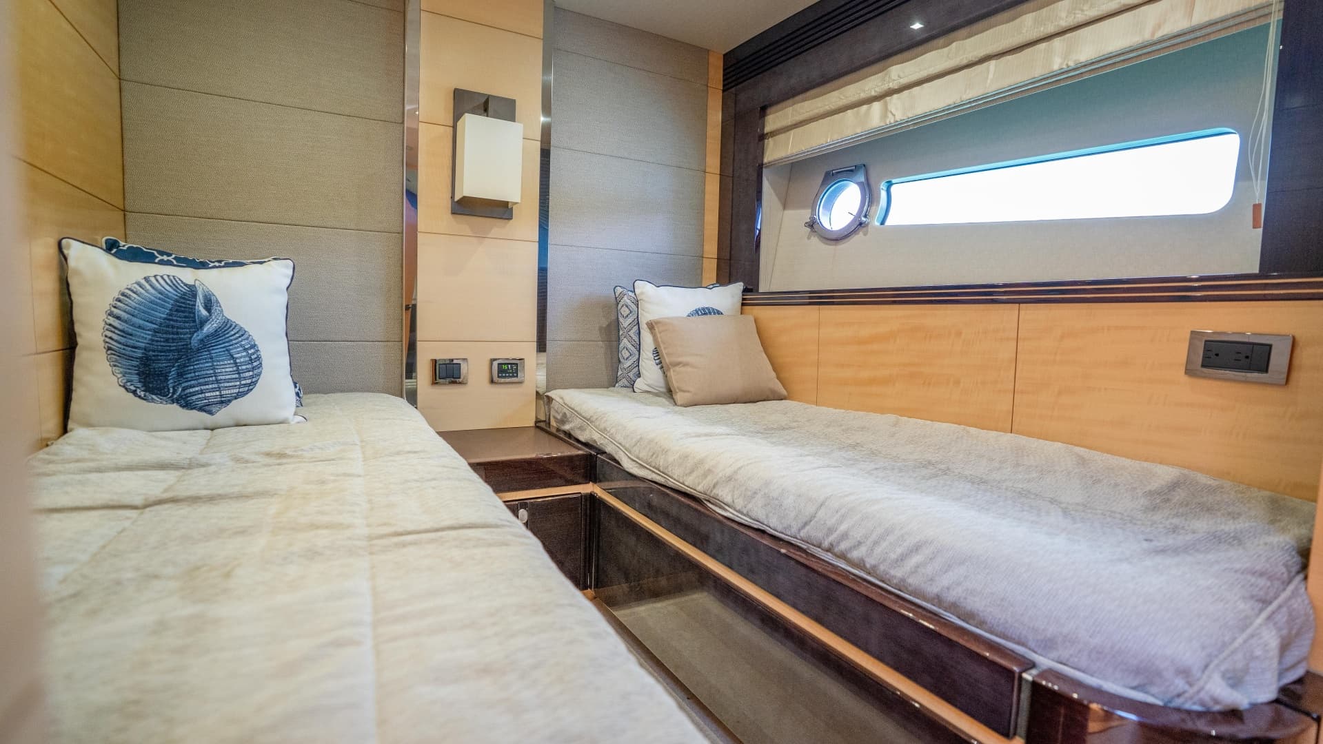 2014 Sunseeker 68' Sport Yacht
