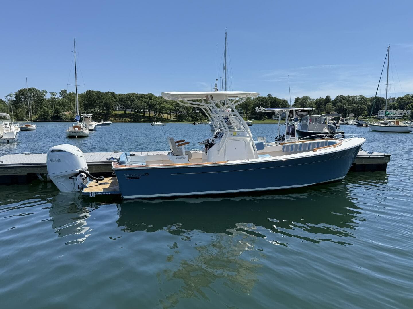 2017 Vanquish Bristol Harbor 23 CC