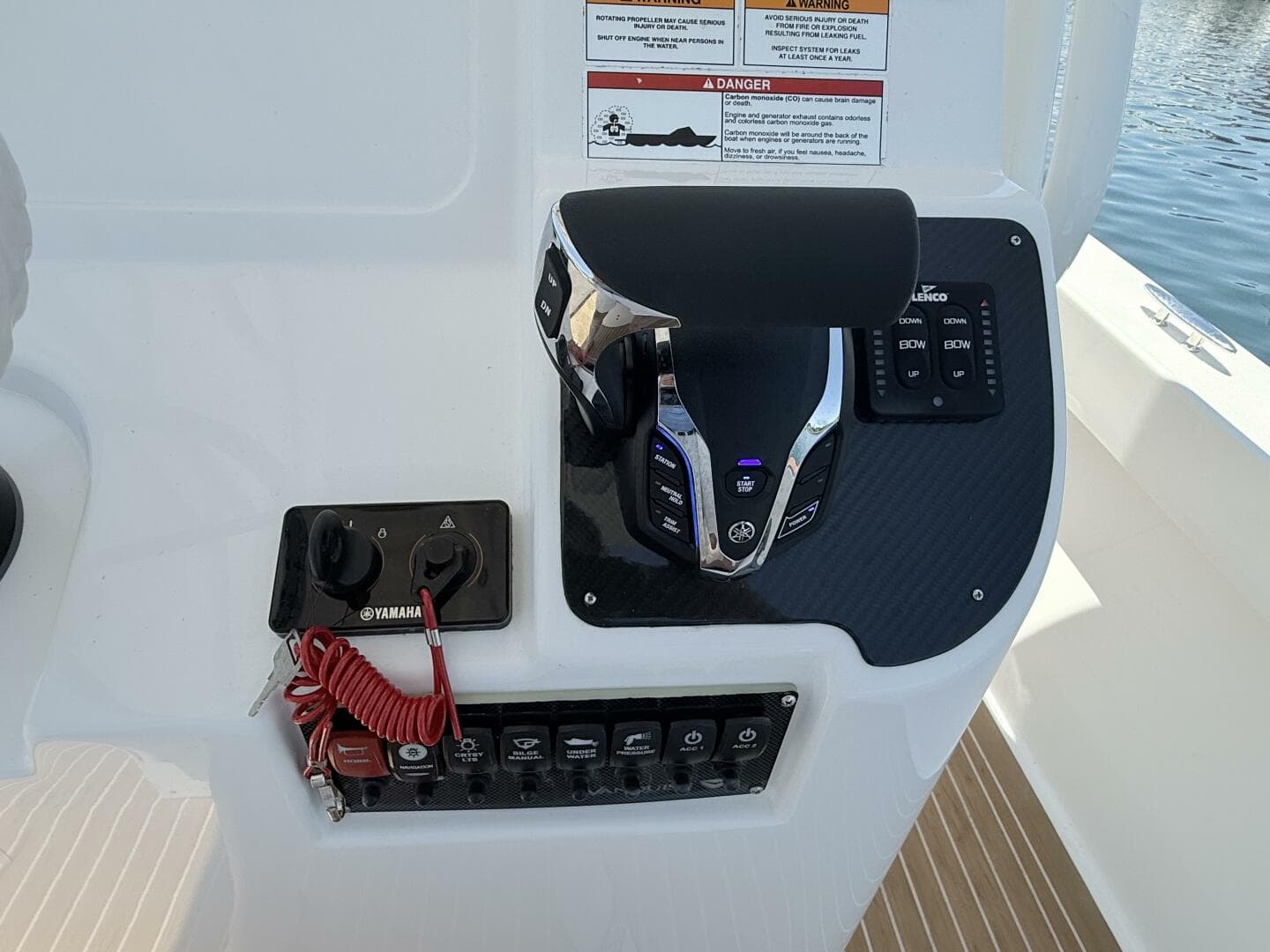 2017 Vanquish Bristol Harbor 23 CC