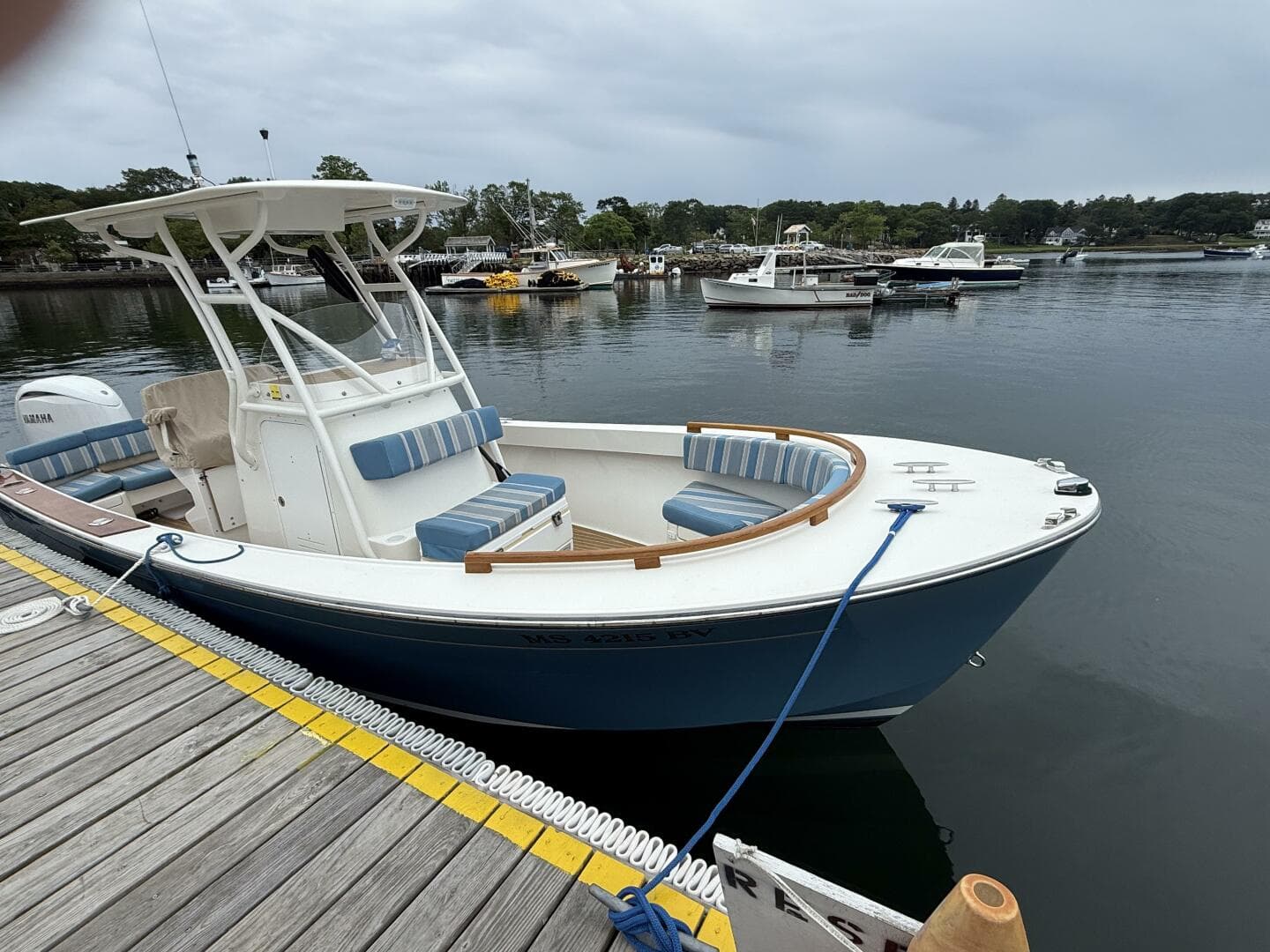 2017 Vanquish Bristol Harbor 23 CC