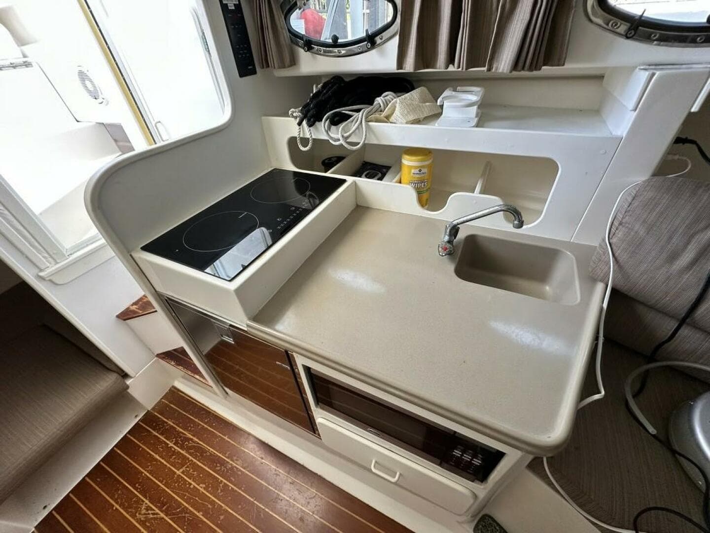 2001 Stamas 310 Express