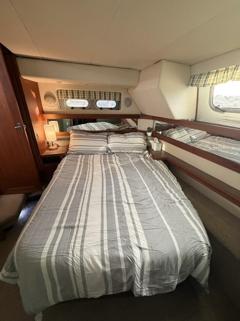 1996 Bayliner 4087 Aft Cabin Motoryacht