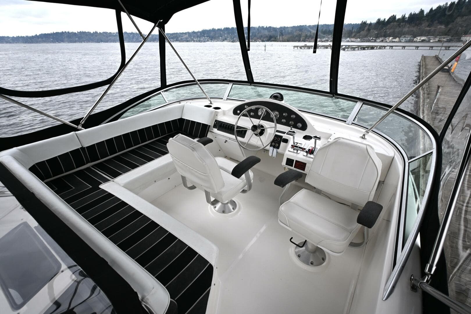 1996 Bayliner 4087 Aft Cabin Motoryacht