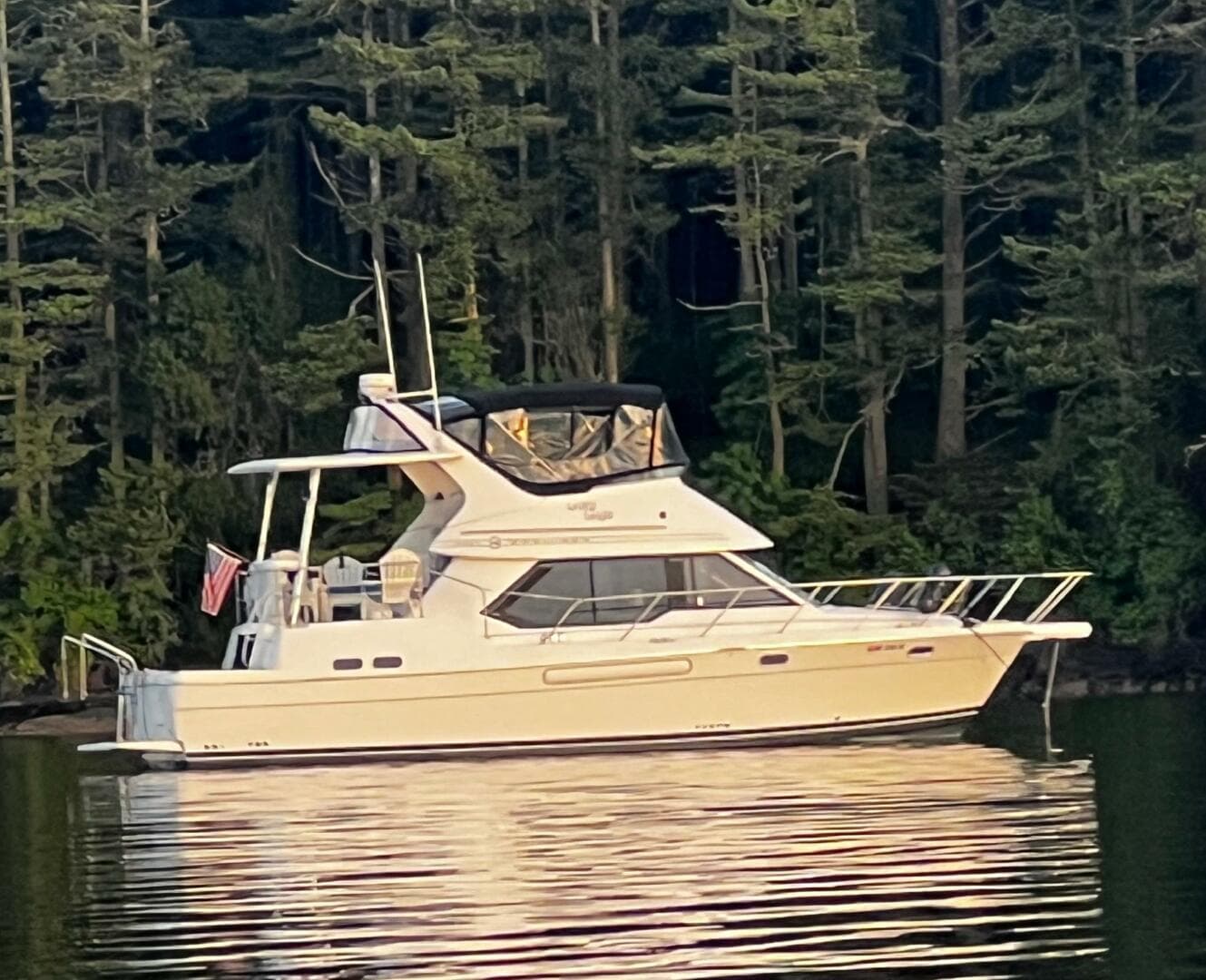 1996 Bayliner 4087 Aft Cabin Motoryacht