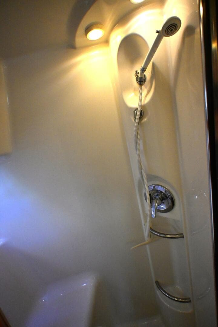 1996 Bayliner 4087 Aft Cabin Motoryacht