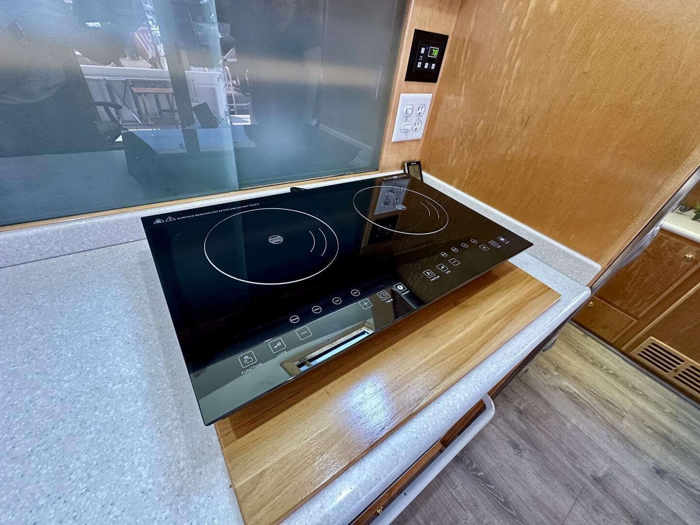 2000 Navigator 4600 Classic