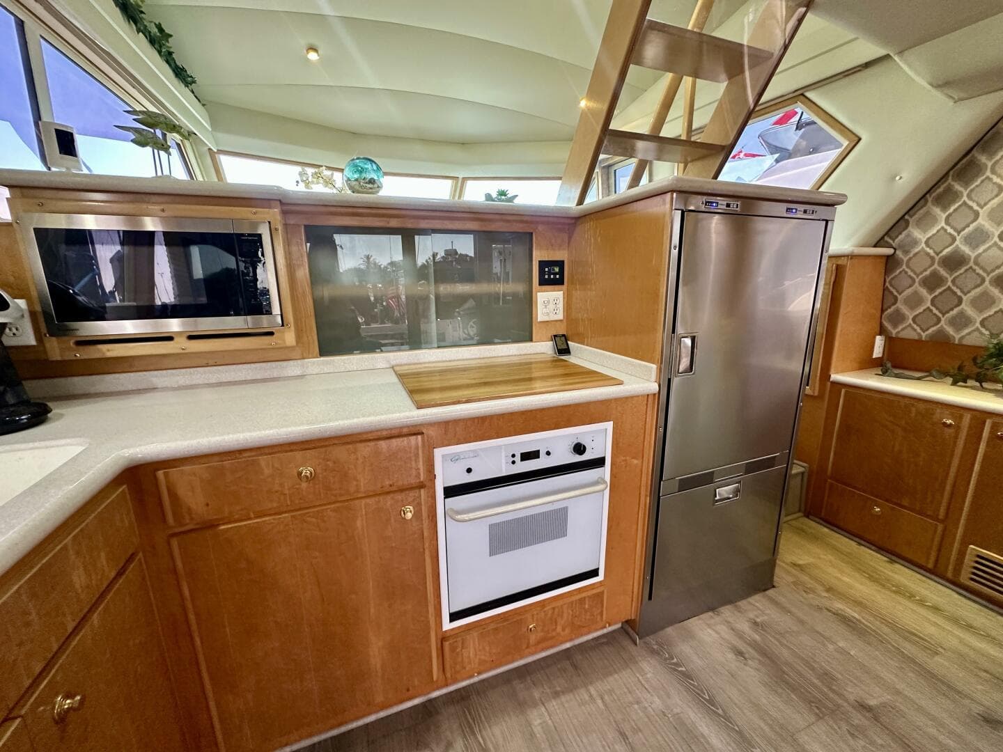 2000 Navigator 4600 Classic