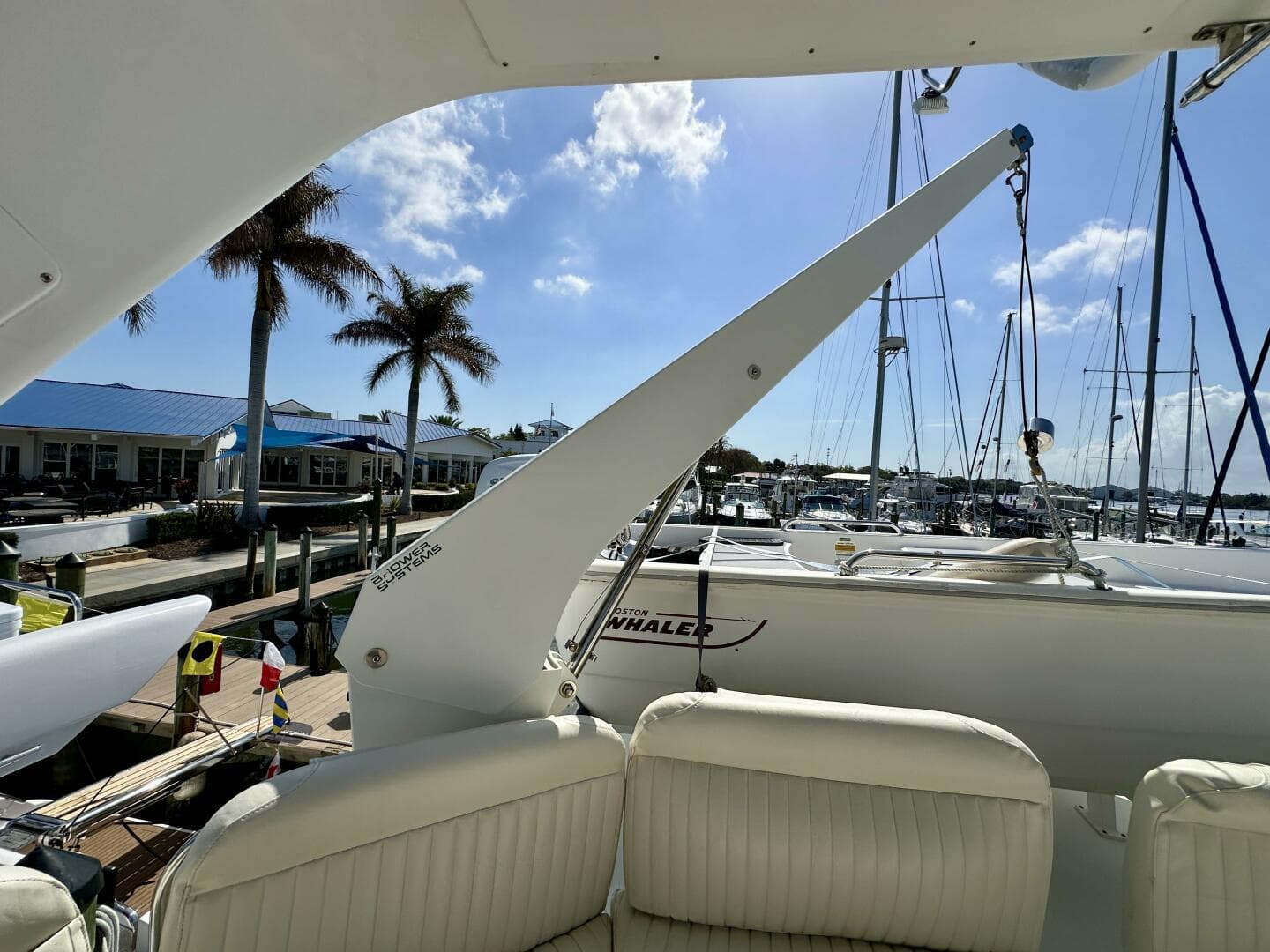 2000 Navigator 4600 Classic