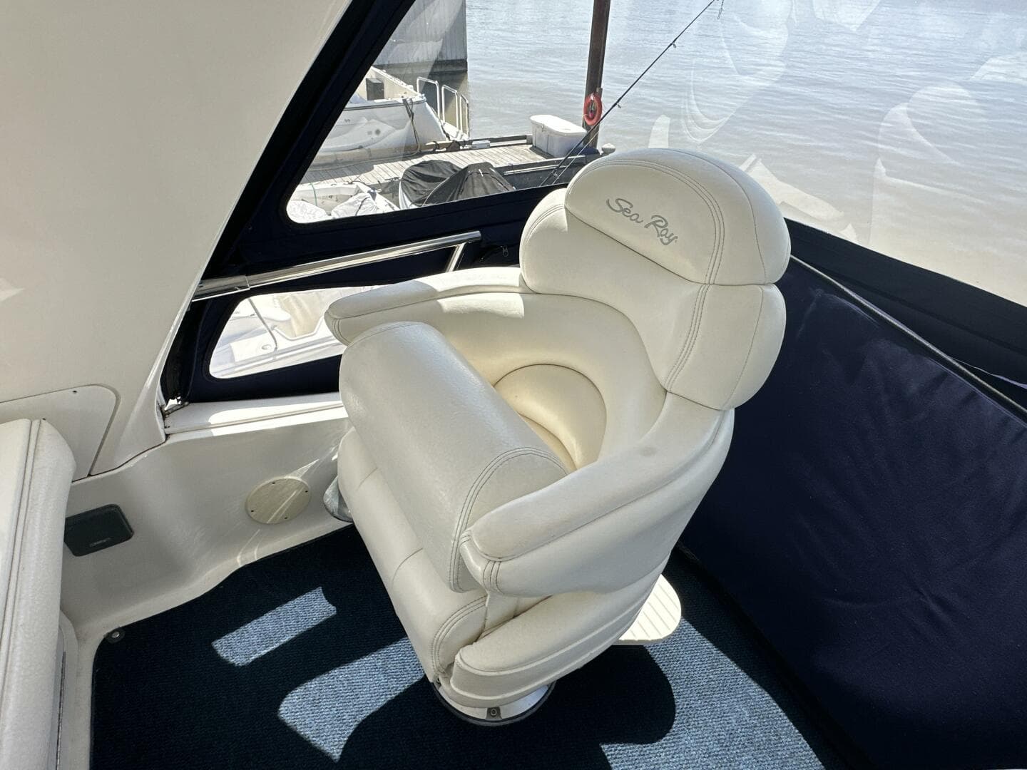 2000 Sea Ray 480 Sedan Bridge