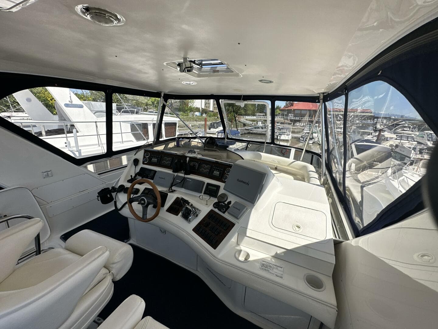 2000 Sea Ray 480 Sedan Bridge