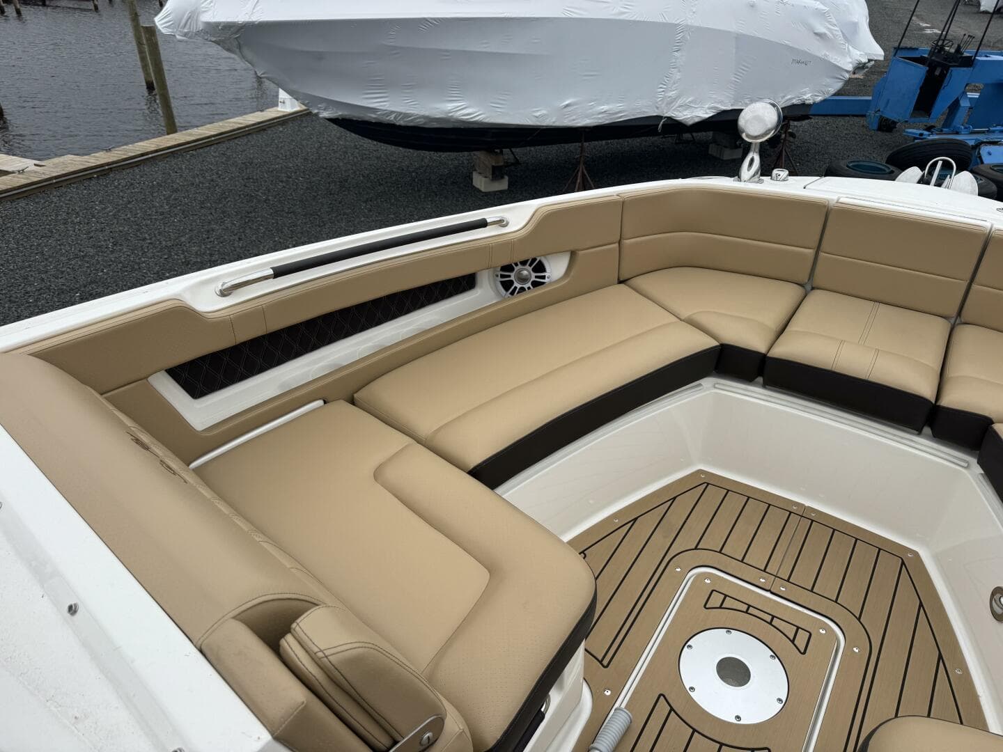 2021 Sea Ray SLX 310