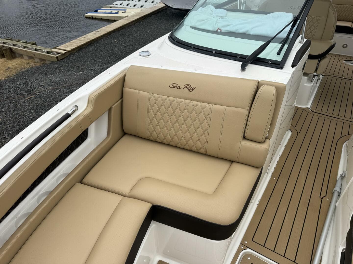 2021 Sea Ray SLX 310