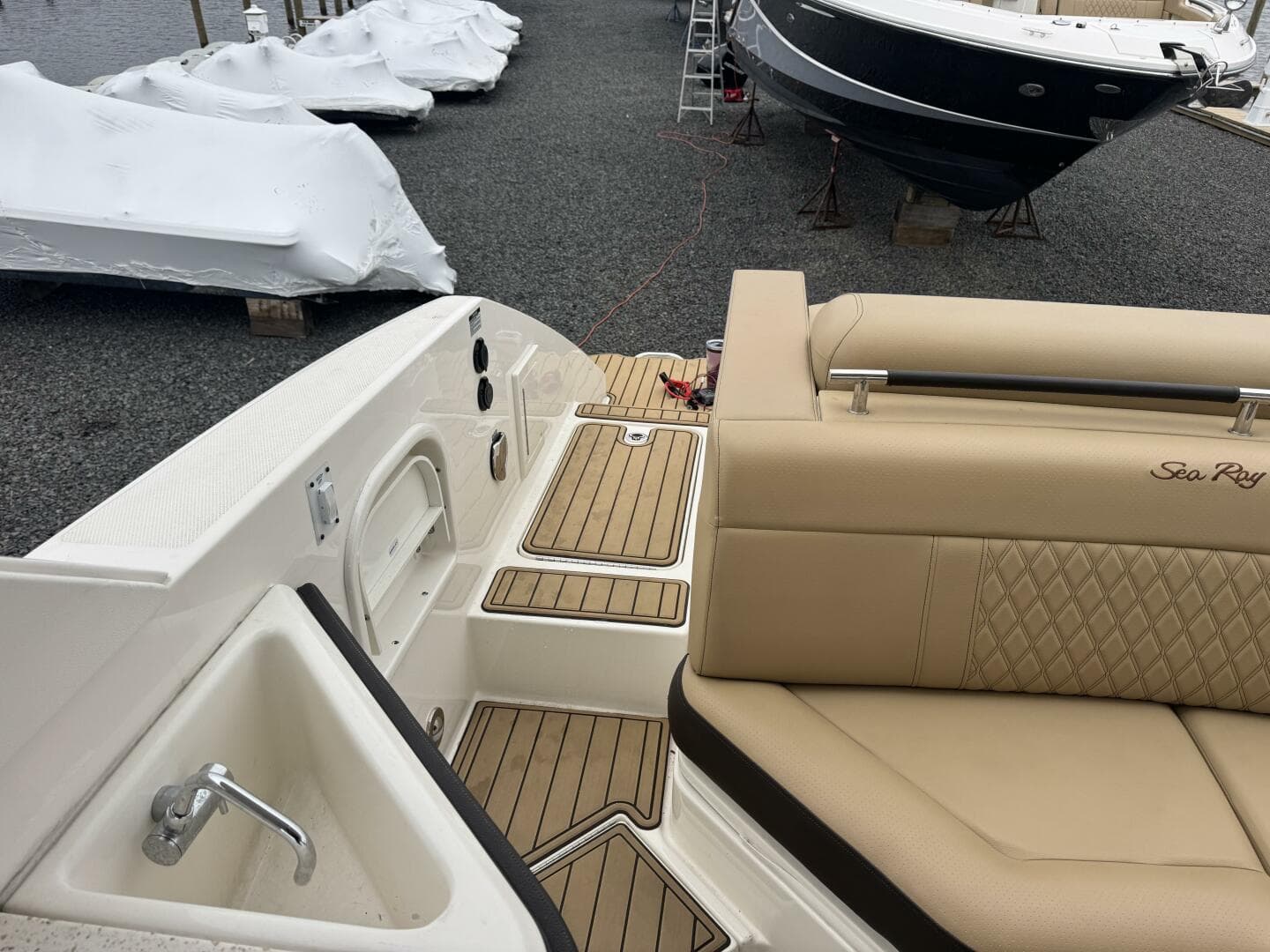 2021 Sea Ray SLX 310