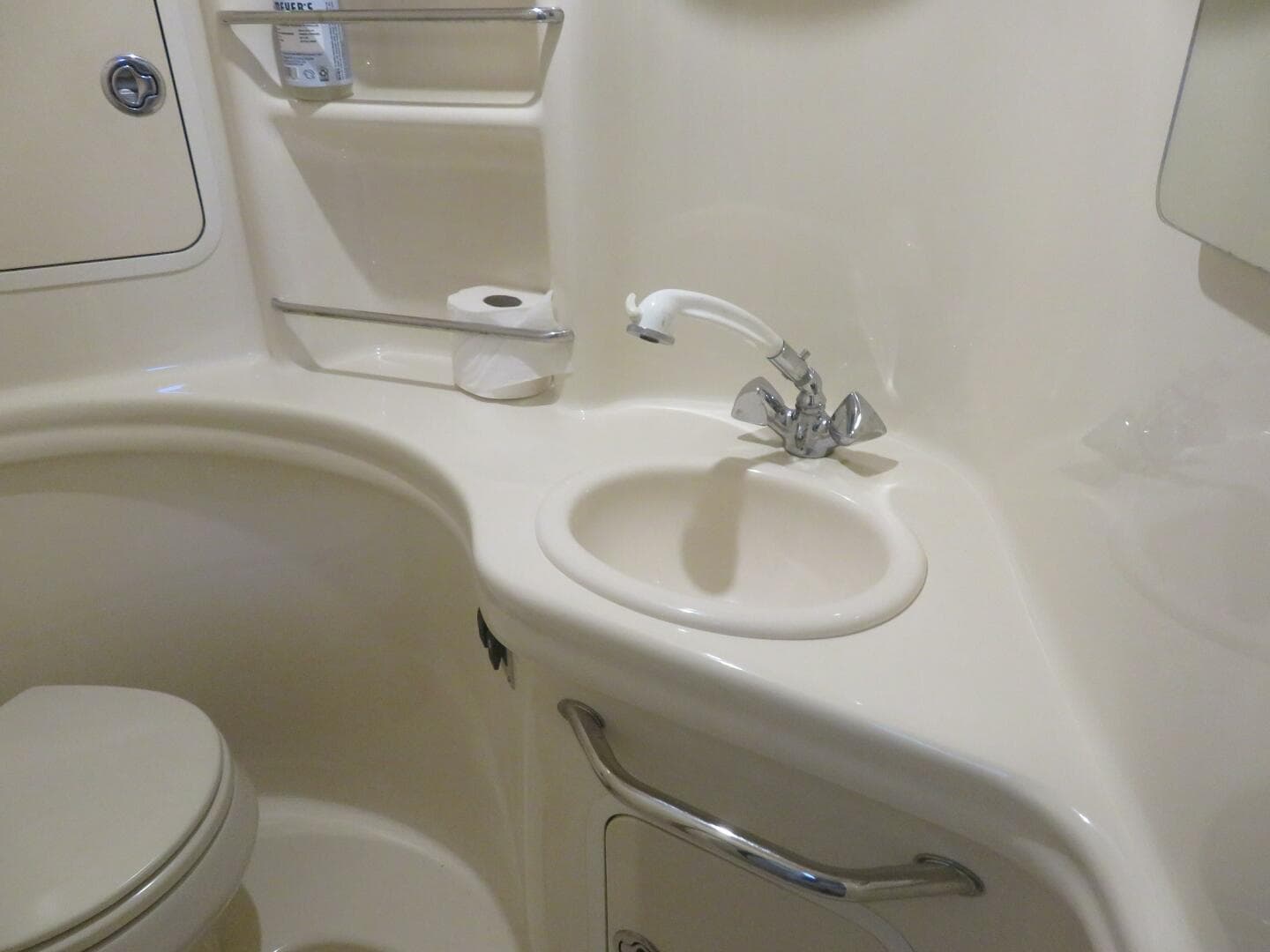 2005 Sea Ray 300 Sundancer