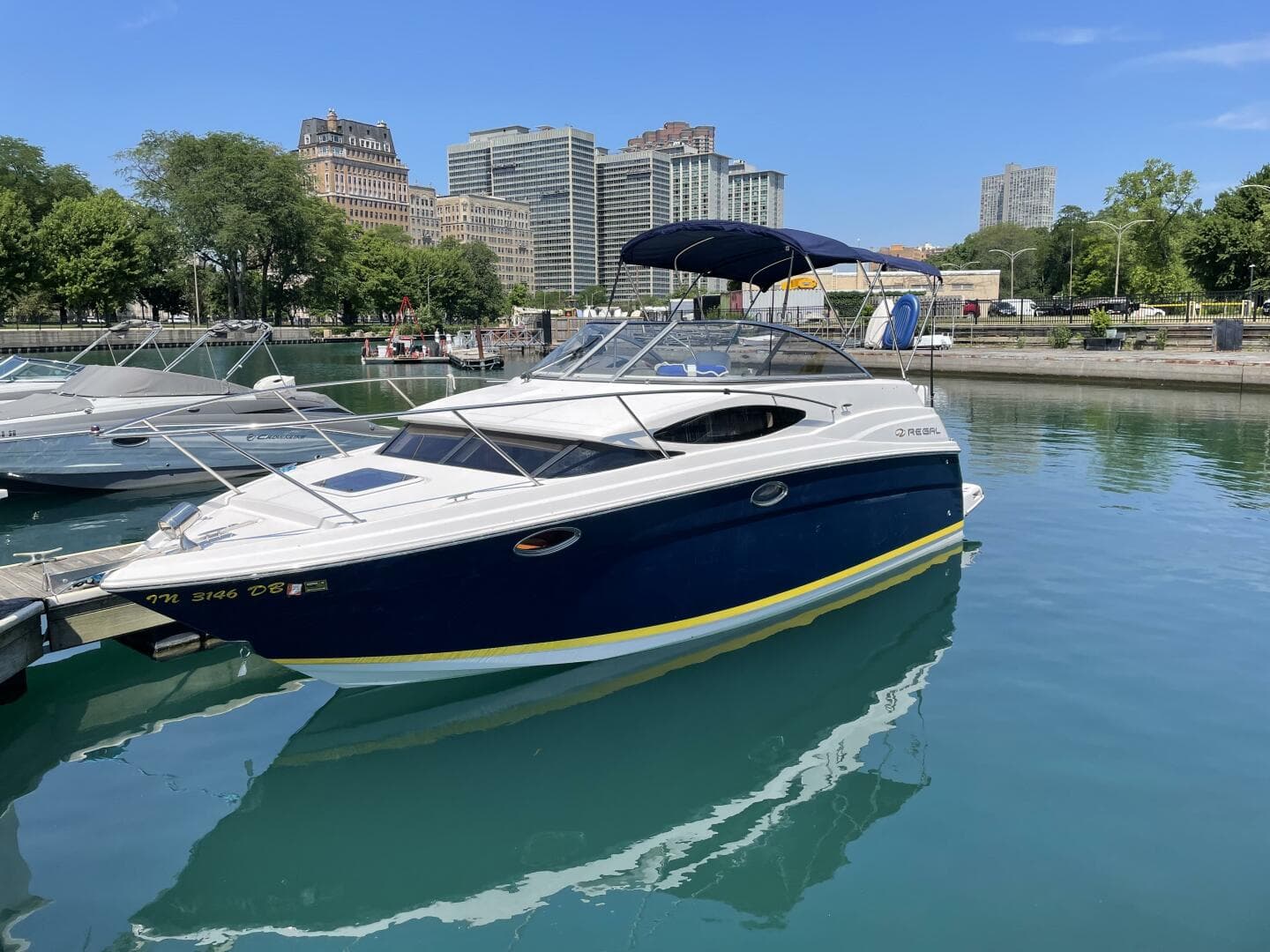 2007 Regal 2565 Window Express