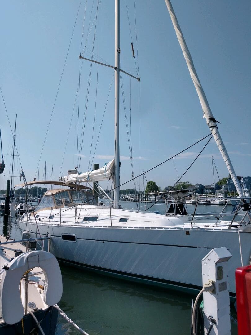 2000 Beneteau 361